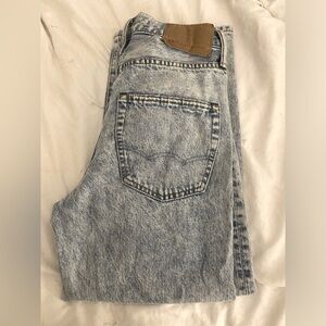 Ripped American Eagle jeans🤍